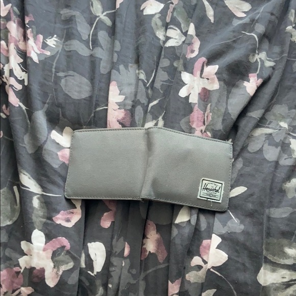 Men’s Wallet - Picture 3 of 3